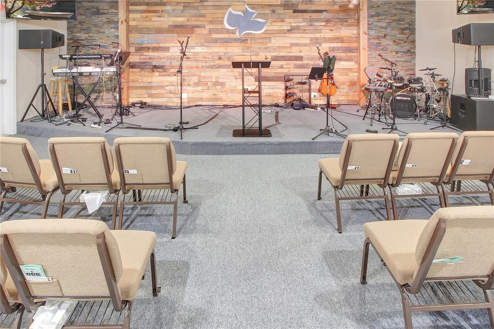 EDWARD REEVES - Commercial Sale