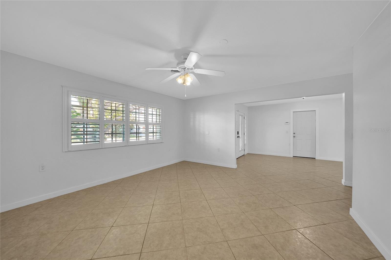 460 PALM CREEK DRIVE