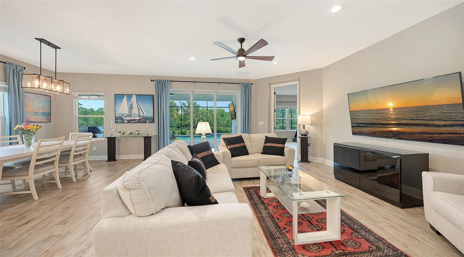 2806 BUTTERFLY JASMINE TRAIL
