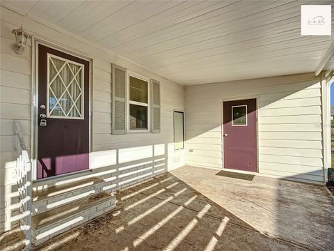 A home in LADY LAKE