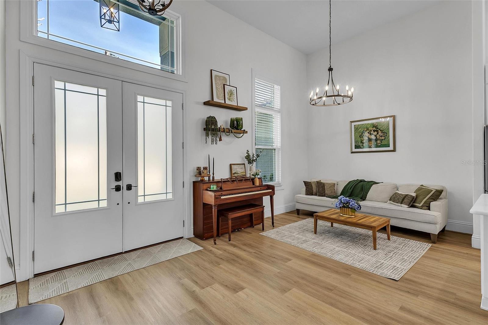 17 ZEPHYR LILY PLACE