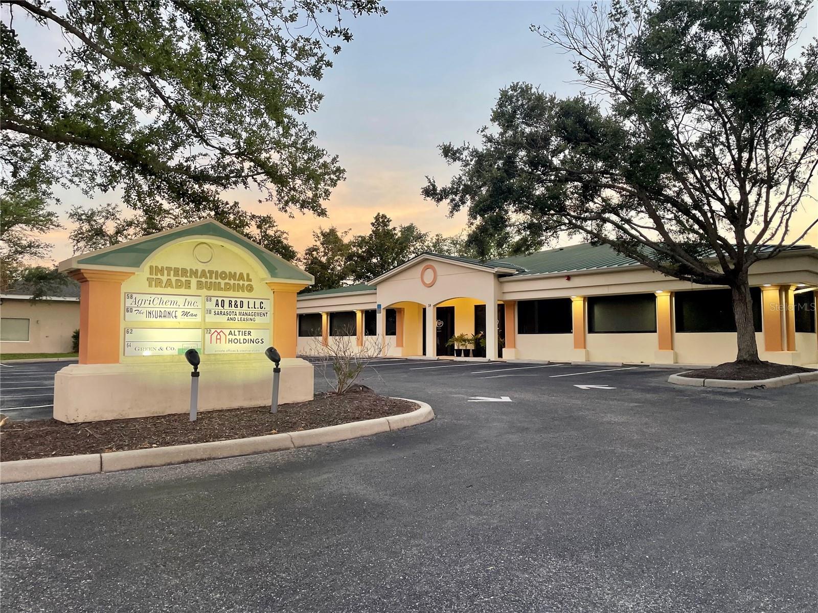 72 SARASOTA CENTER BOULEVARD 72