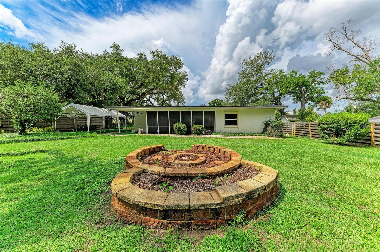 319 20TH STREET E, BRADENTON, FL, 34208 2 319 20TH STREET E