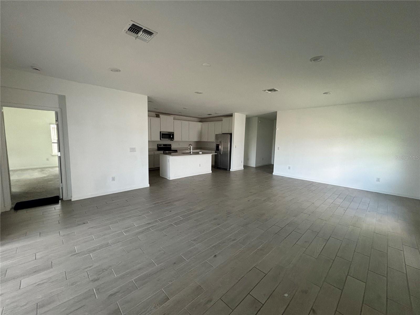 HEATH PRESERVE PH 1 & 2 - Residential Lease