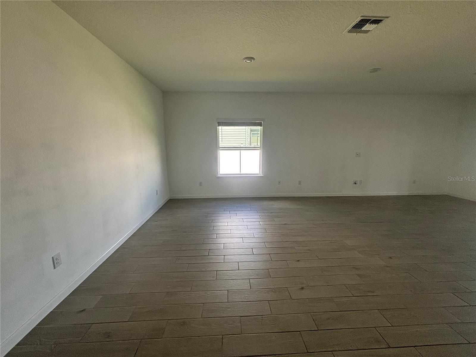 HEATH PRESERVE PH 1 & 2 - Residential Lease