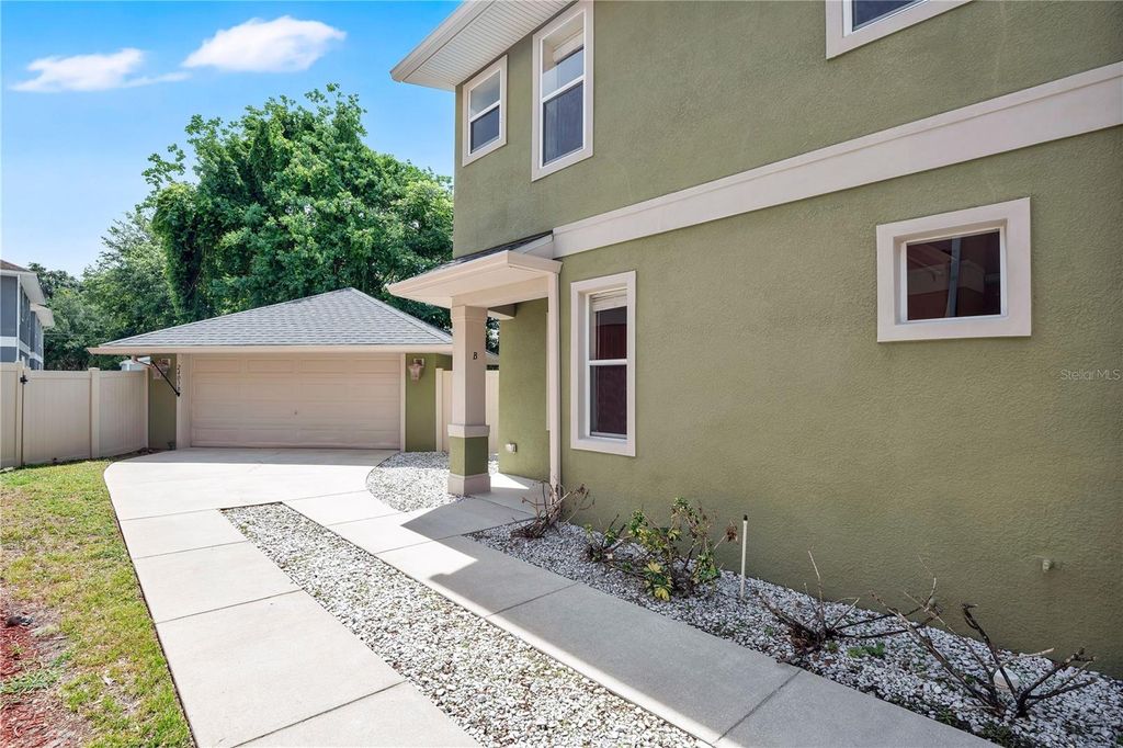 Photo of 2403 S Shine Avenue #B, Orlando, FL 32806 (MLS # O6405895)