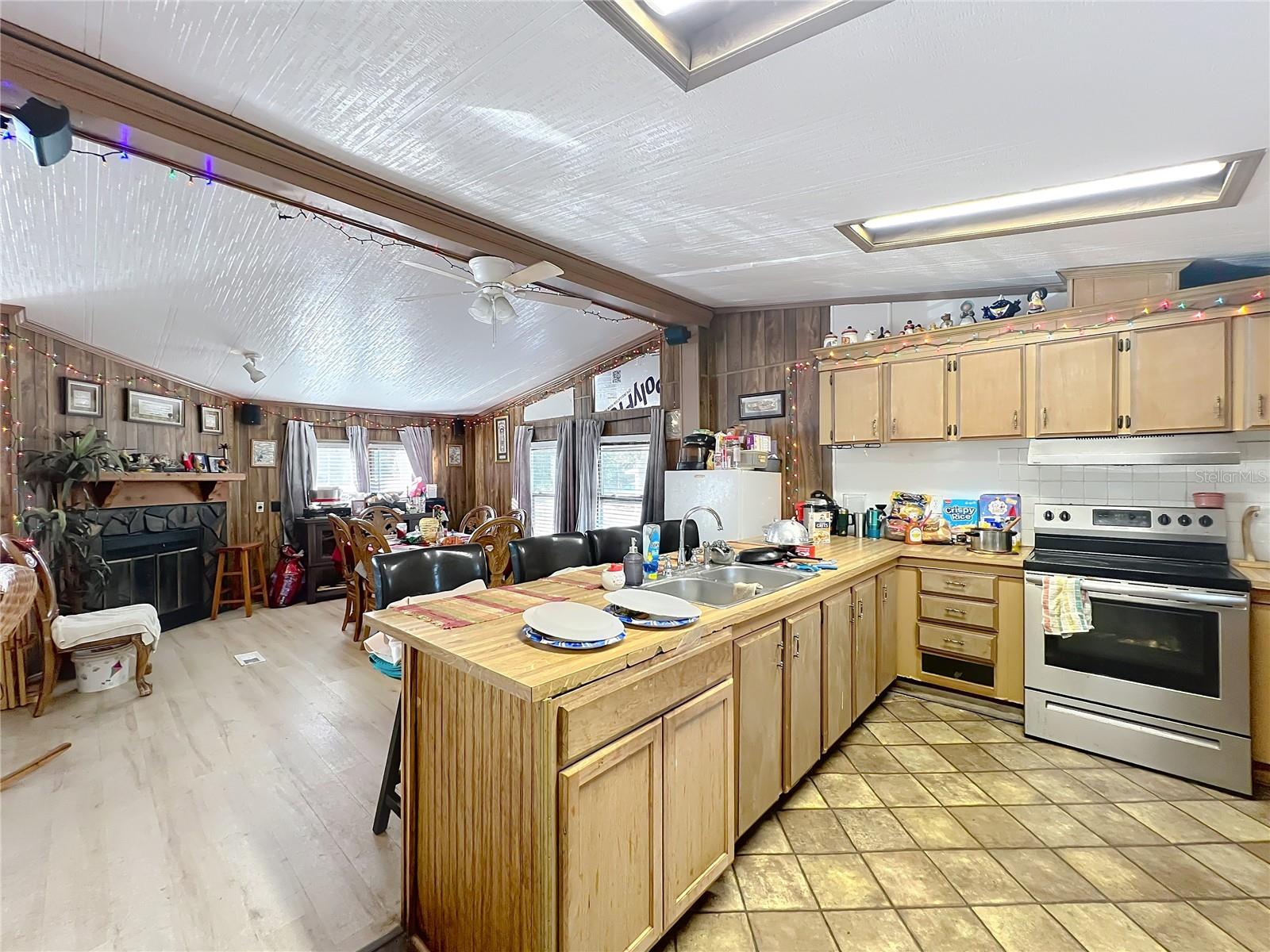 LAKEVIEW PARK - Residential