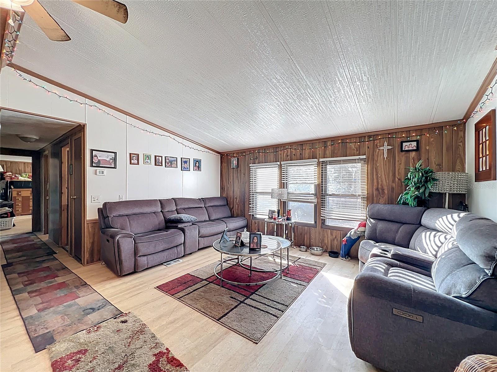 LAKEVIEW PARK - Residential