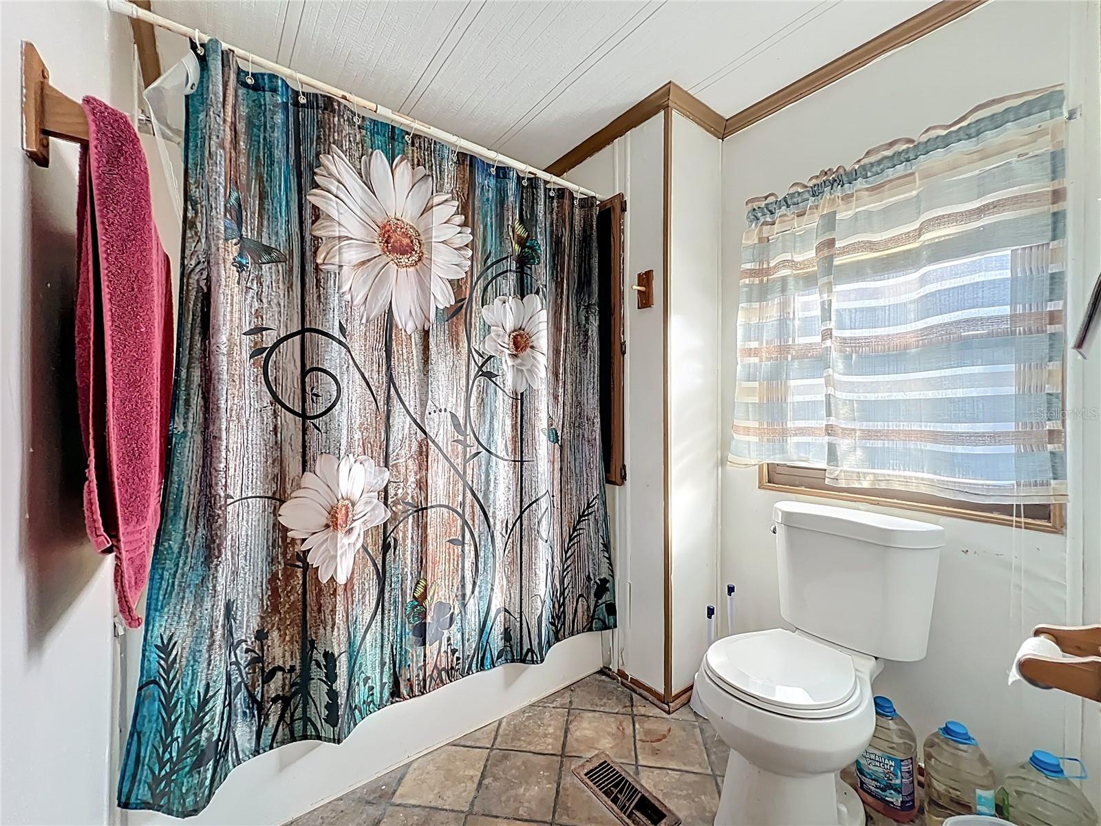 LAKEVIEW PARK - Residential