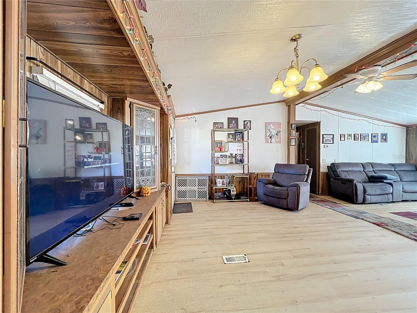 LAKEVIEW PARK - Residential