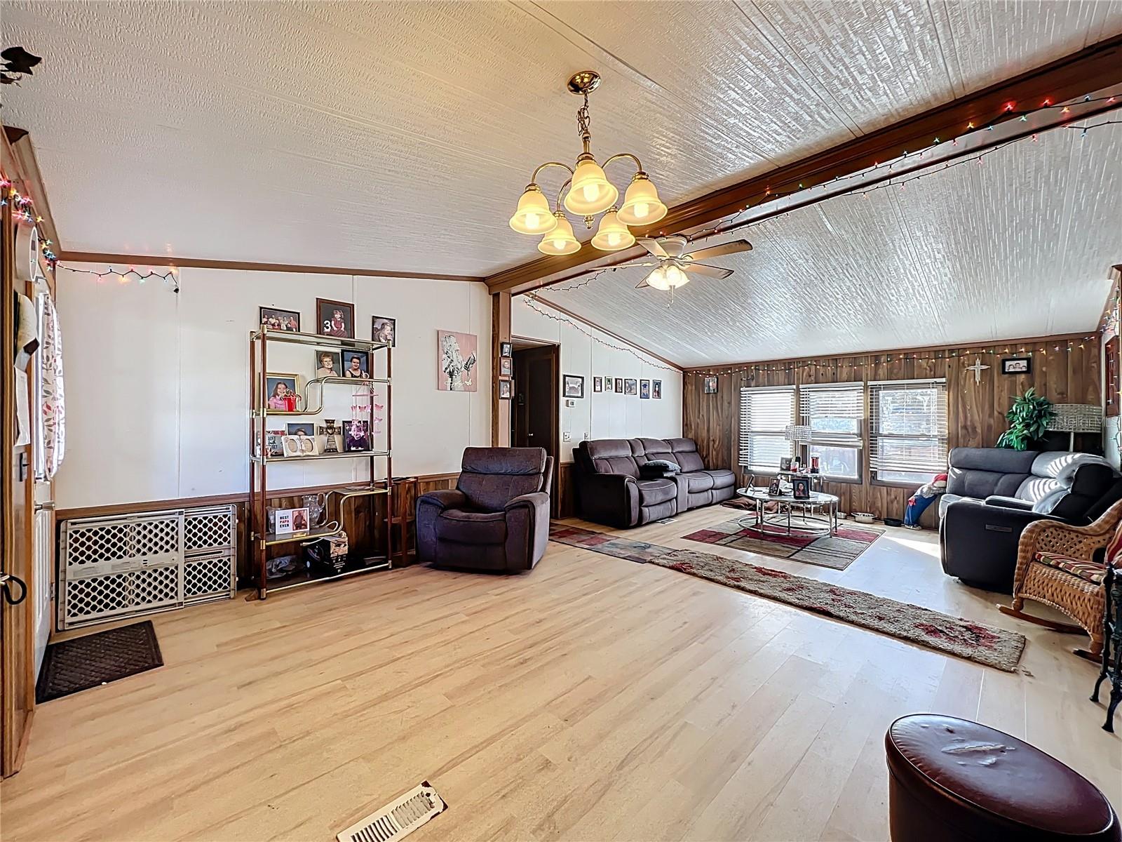 LAKEVIEW PARK - Residential