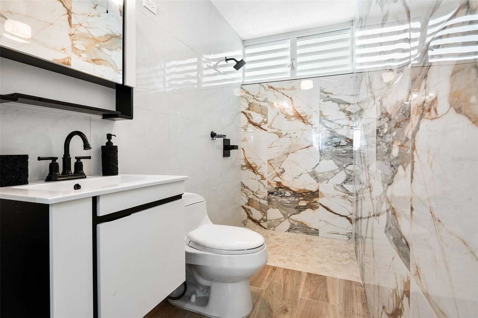 PUNTA SANTIAGO - Residential