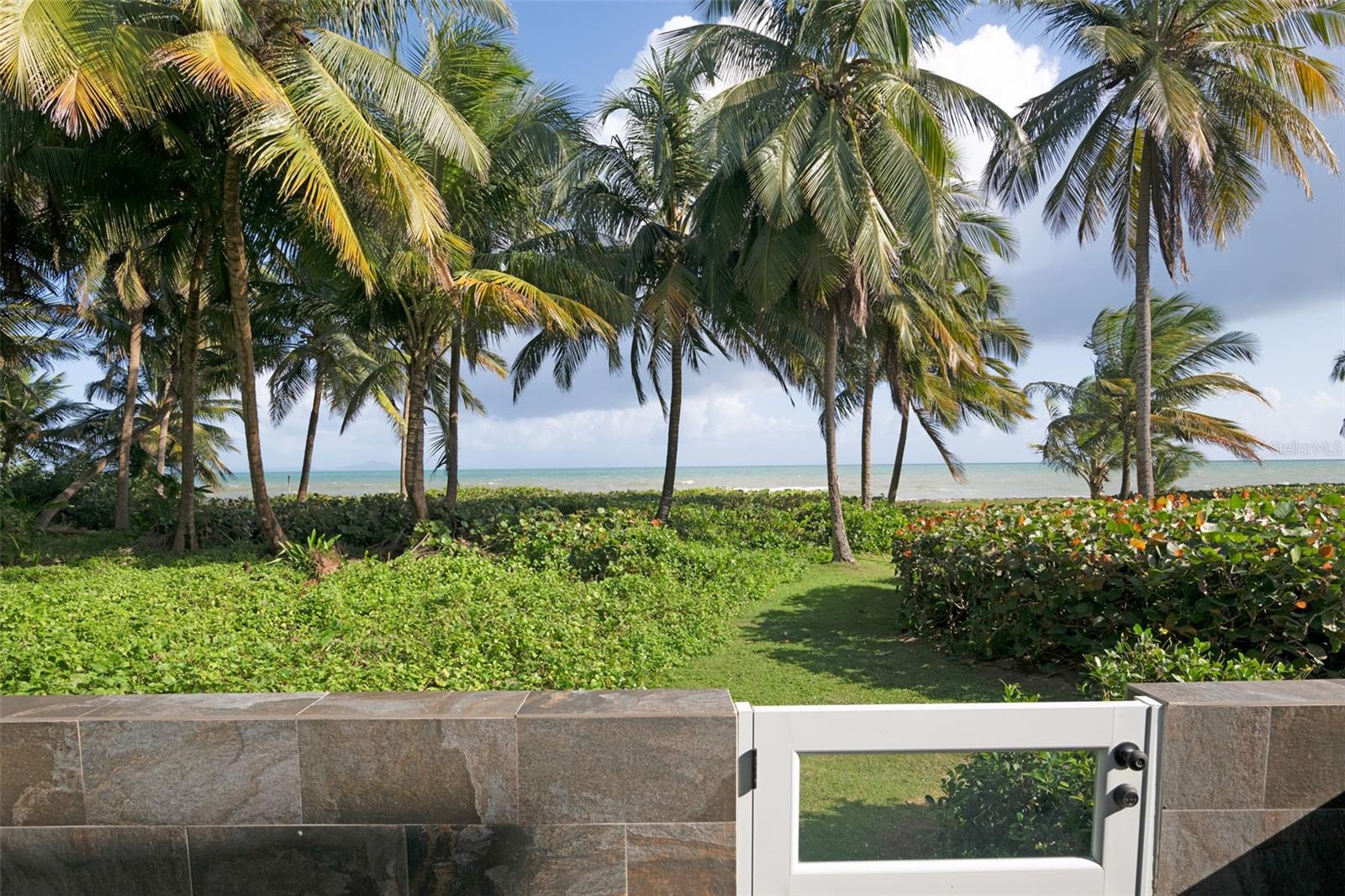 PUNTA SANTIAGO - Residential