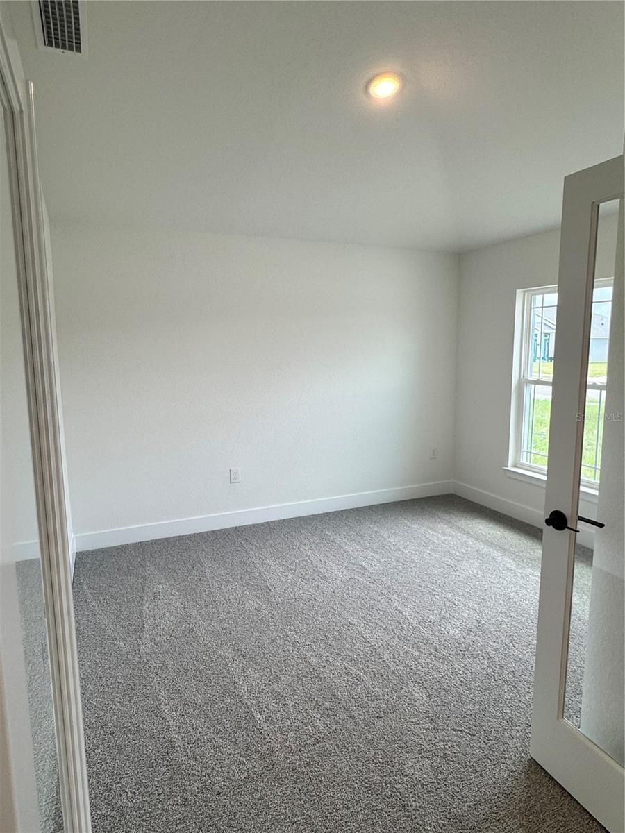 2671 AVERLAND LOOP