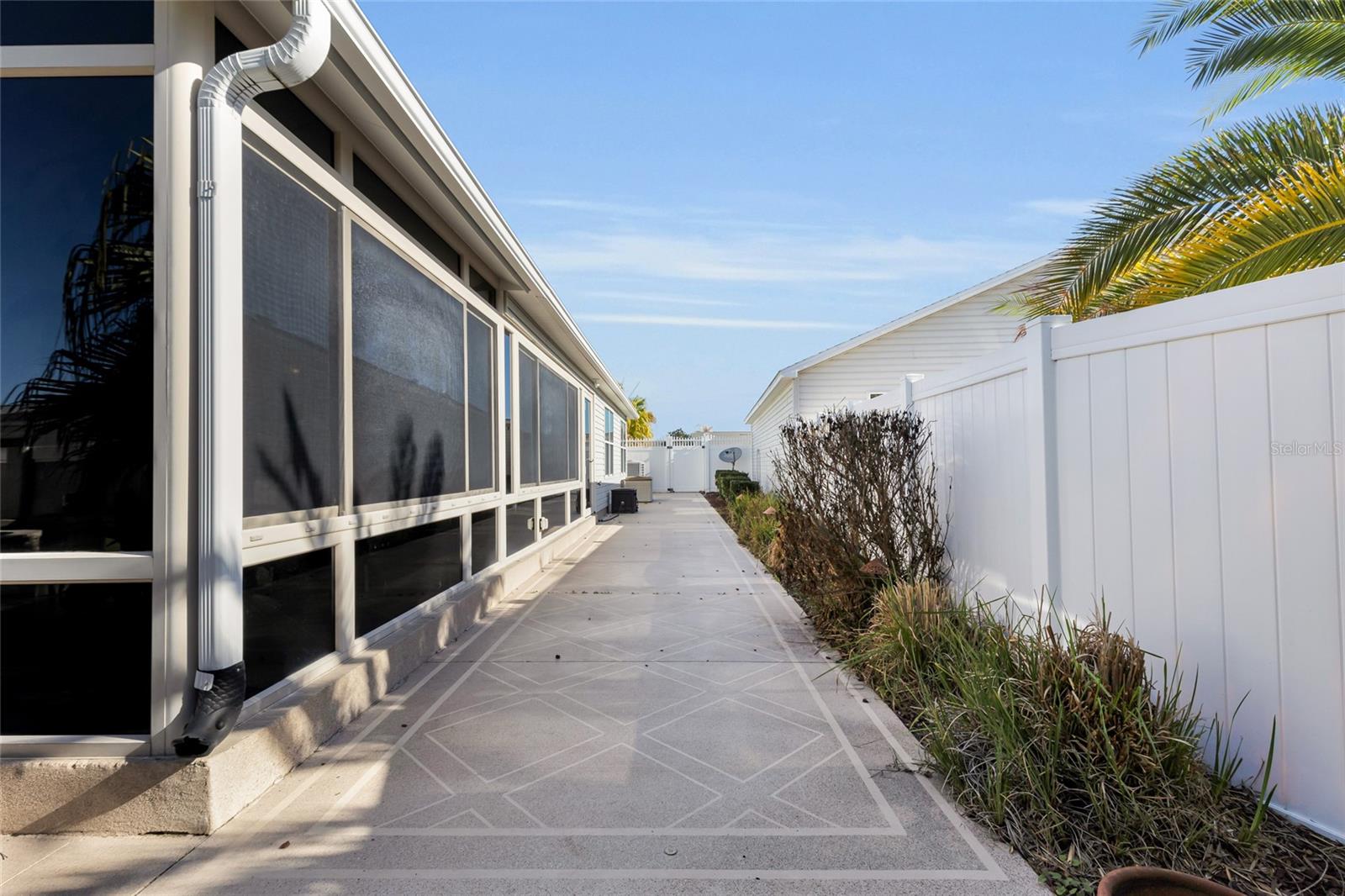 THE VILLAGES OF PENNECAMP / AZALEA VILLAS - Residential