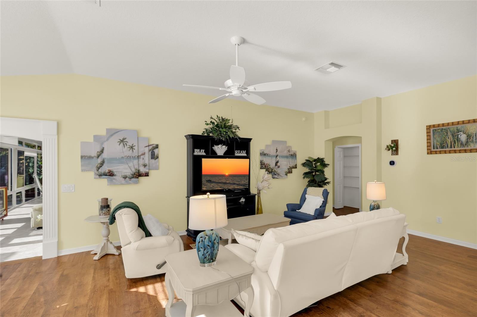 THE VILLAGES OF PENNECAMP / AZALEA VILLAS - Residential