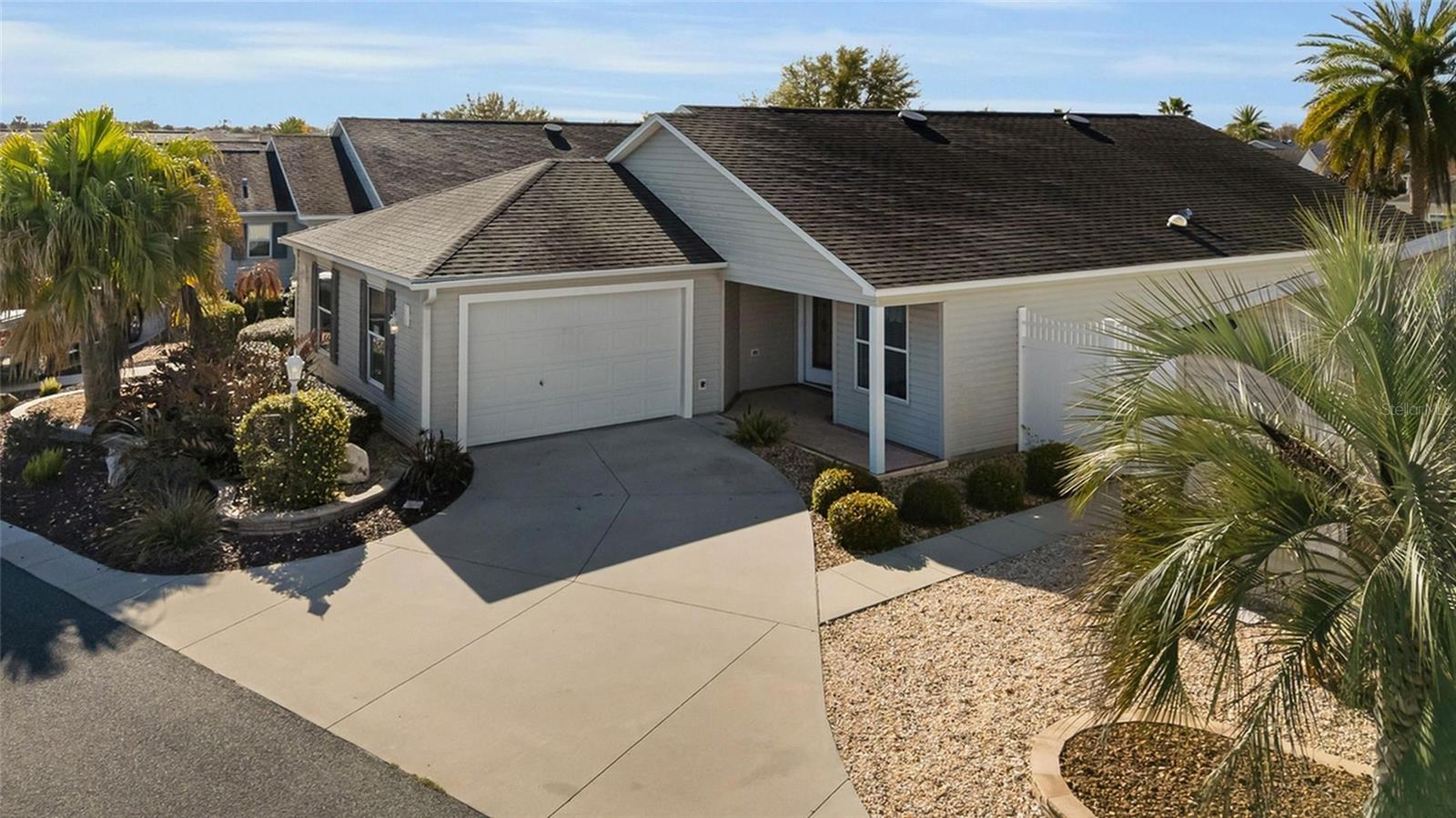 THE VILLAGES OF PENNECAMP / AZALEA VILLAS - Residential