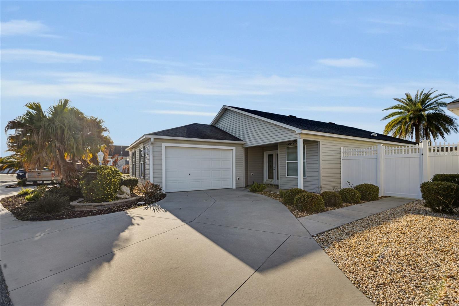 THE VILLAGES OF PENNECAMP / AZALEA VILLAS - Residential