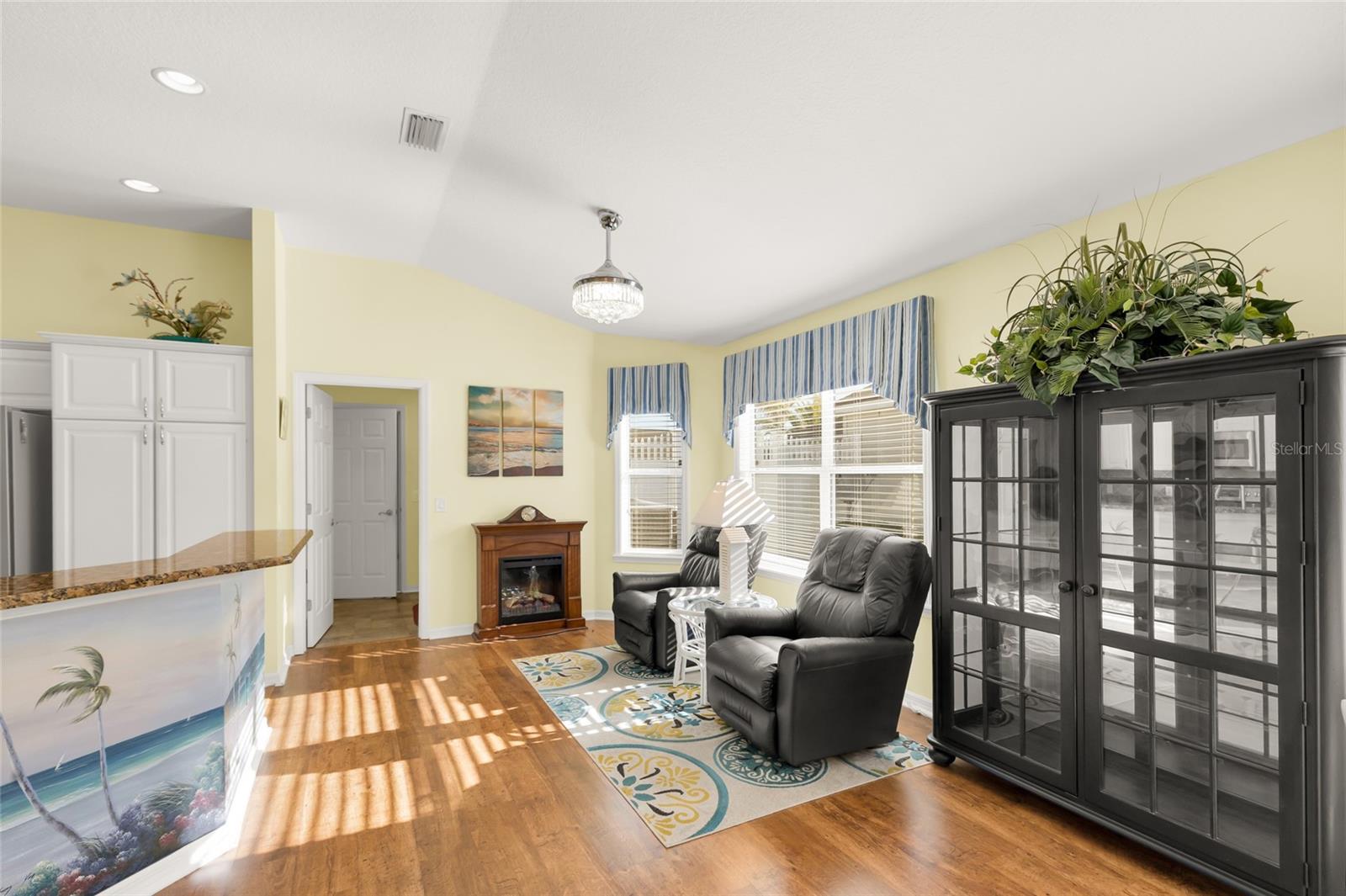 THE VILLAGES OF PENNECAMP / AZALEA VILLAS - Residential