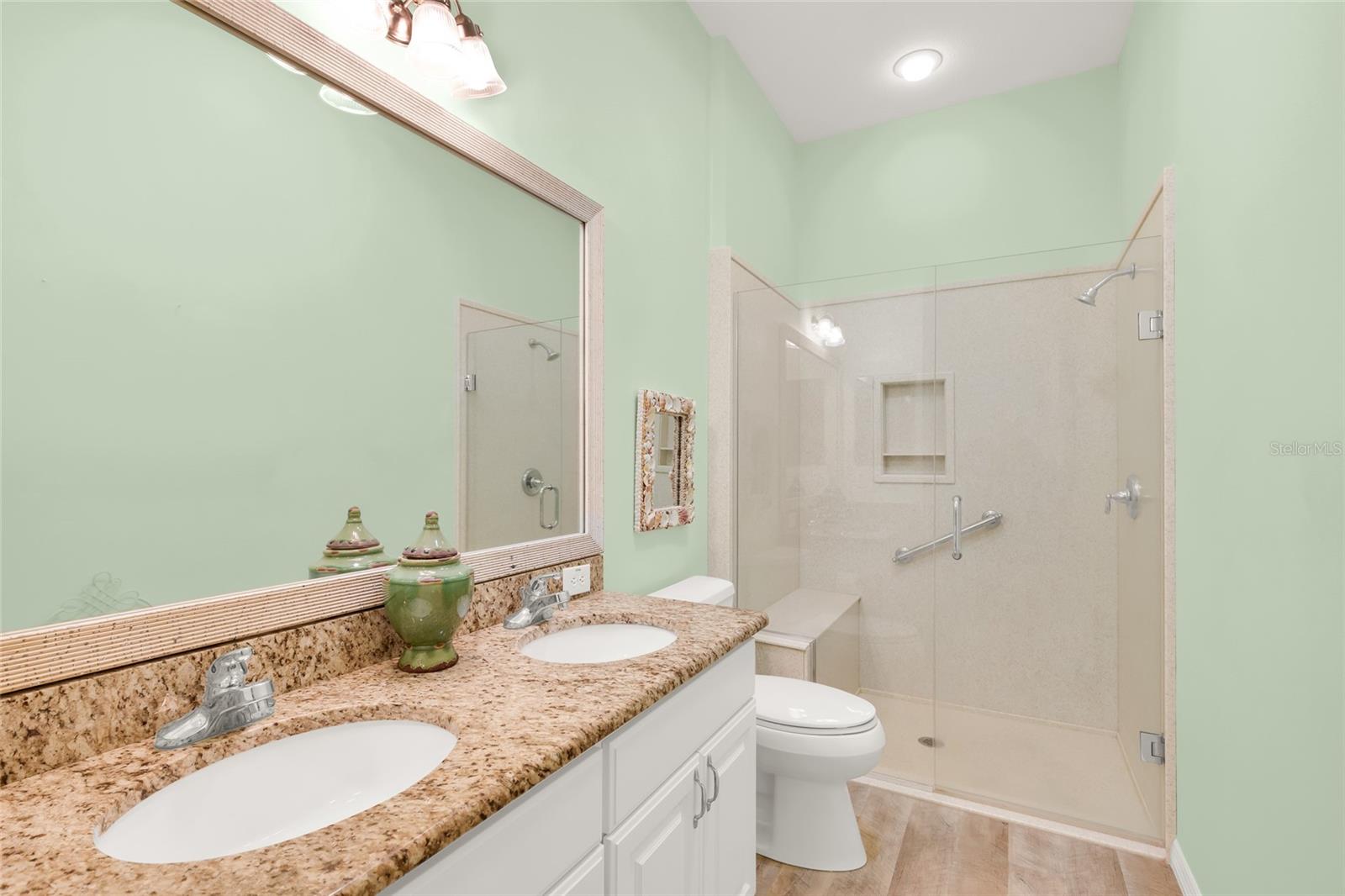 THE VILLAGES OF PENNECAMP / AZALEA VILLAS - Residential