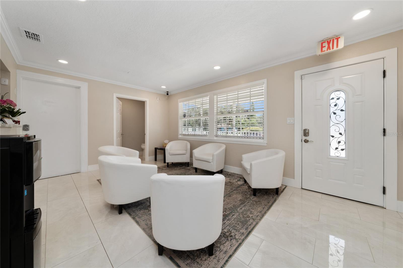 HOME EXCHANGE - Commercial Sale