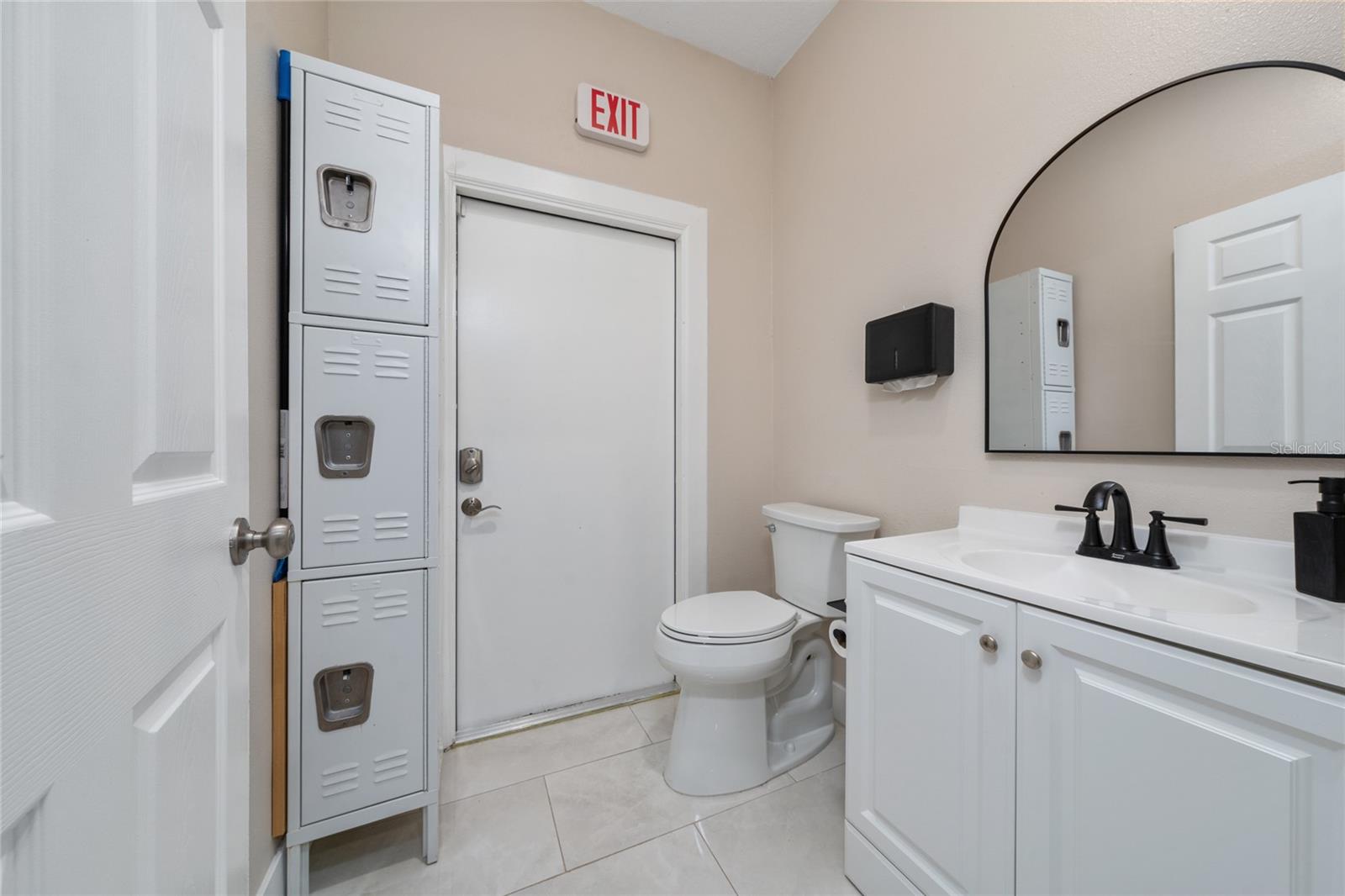 HOME EXCHANGE - Commercial Sale