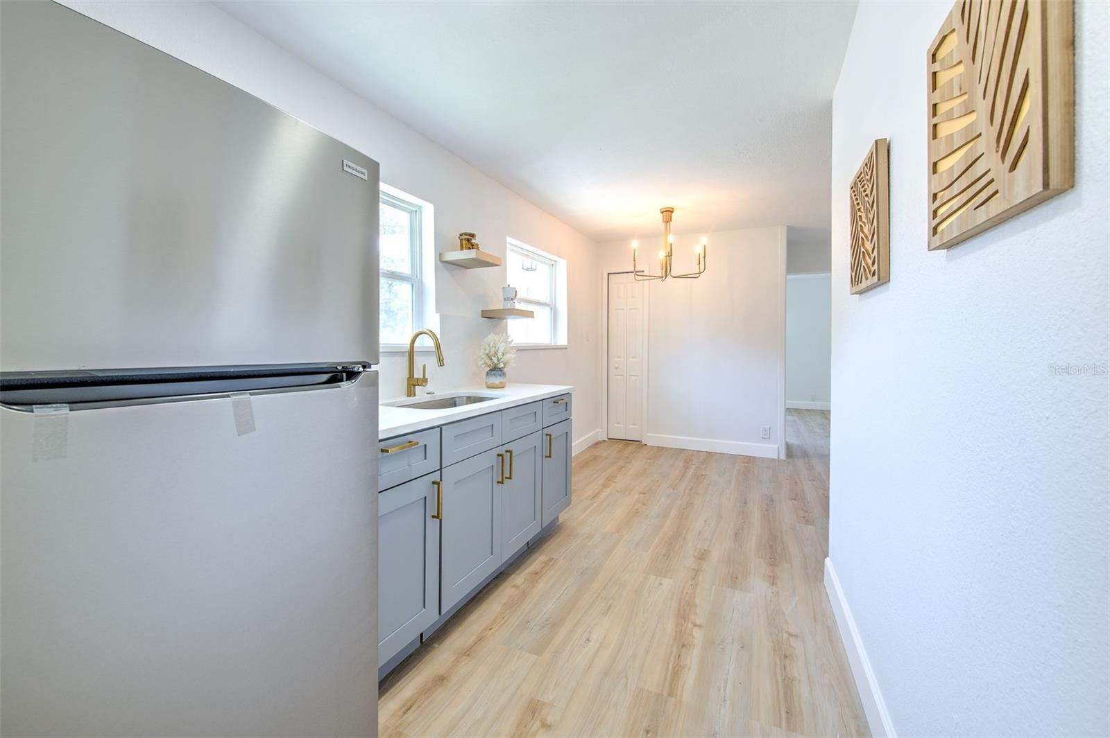 WOODWARD TERRACE - Residential Lease