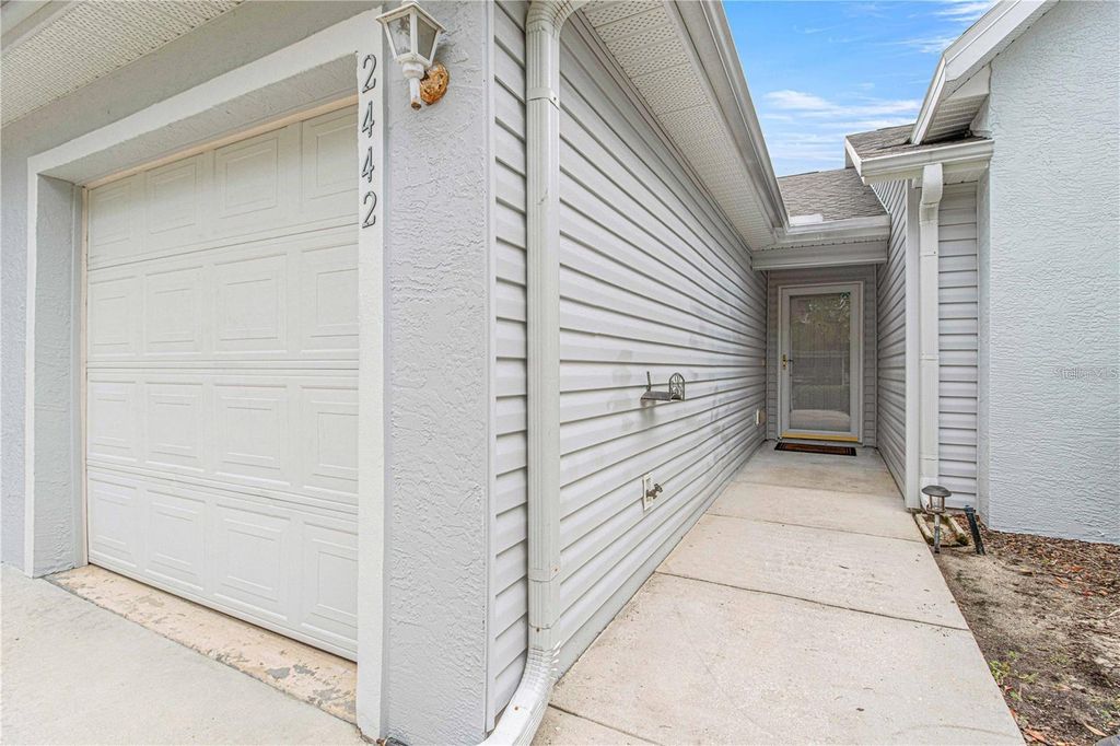 Photo of 2442 SE 18th Circle, Ocala, FL 34471 (MLS # OM711358)