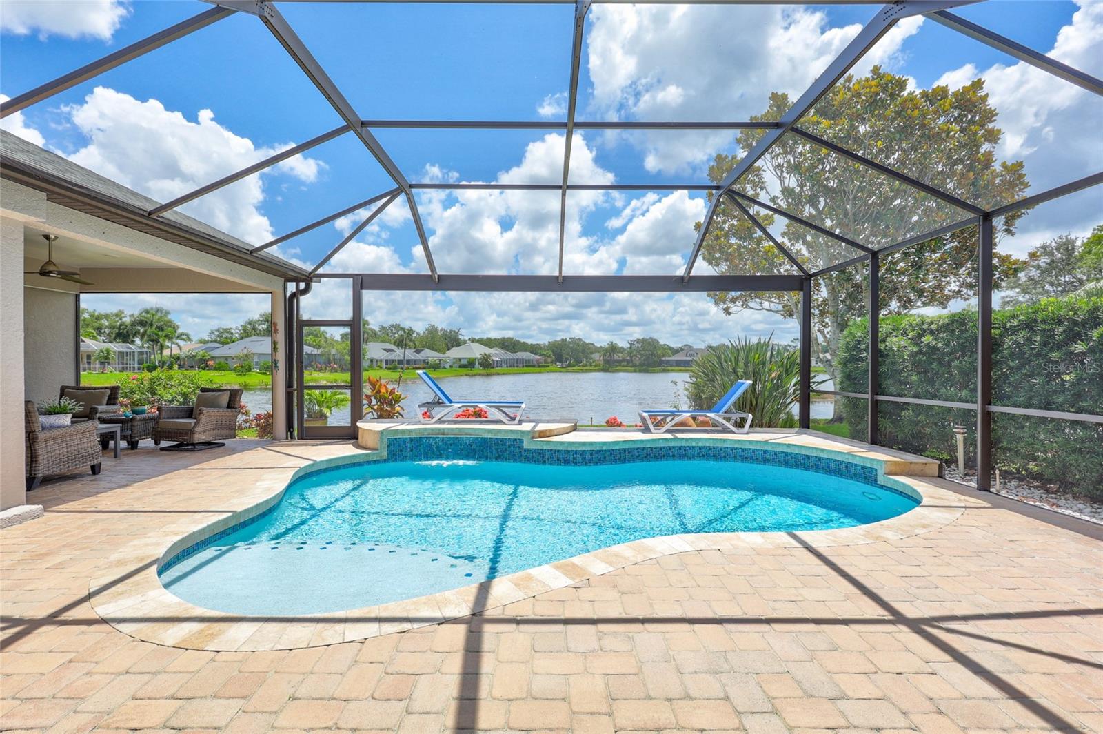 11250 RIVERS BLUFF CIRCLE