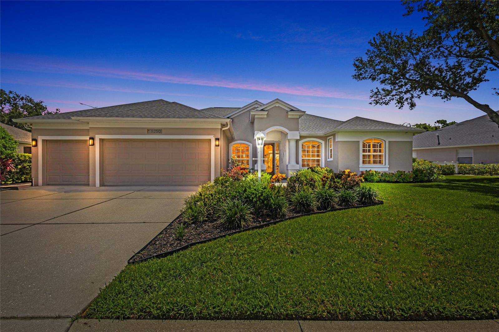 11250 RIVERS BLUFF CIRCLE