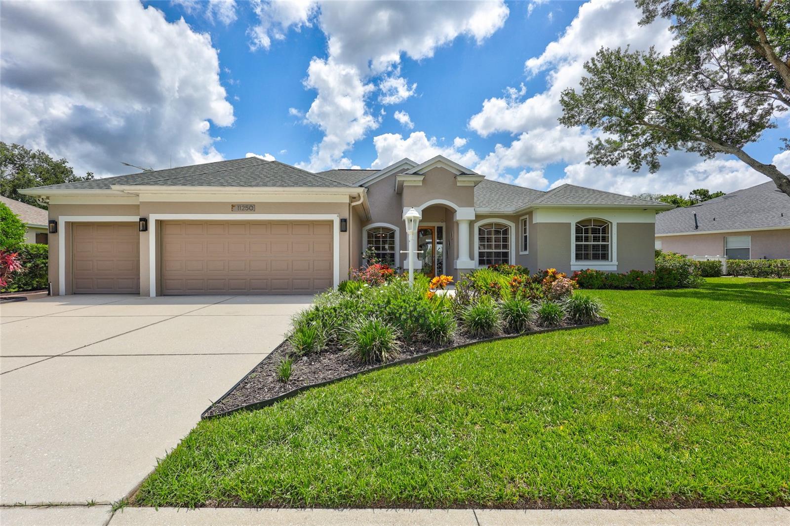 11250 RIVERS BLUFF CIRCLE