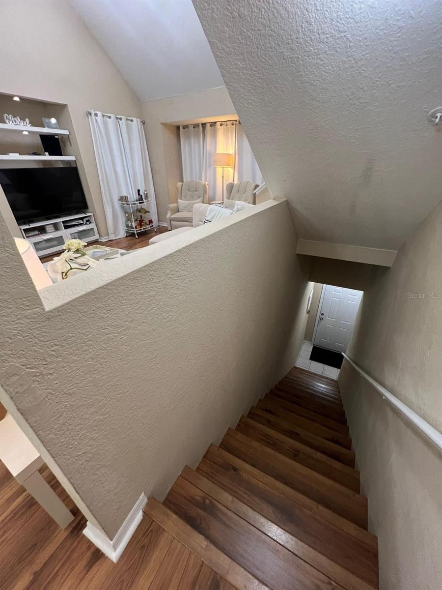 AZUR/METROWEST - Residential Lease