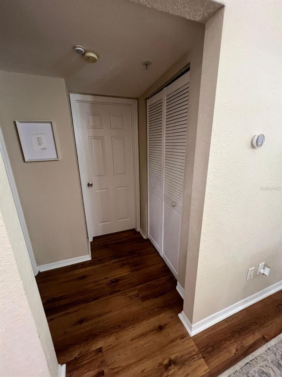 AZUR/METROWEST - Residential Lease