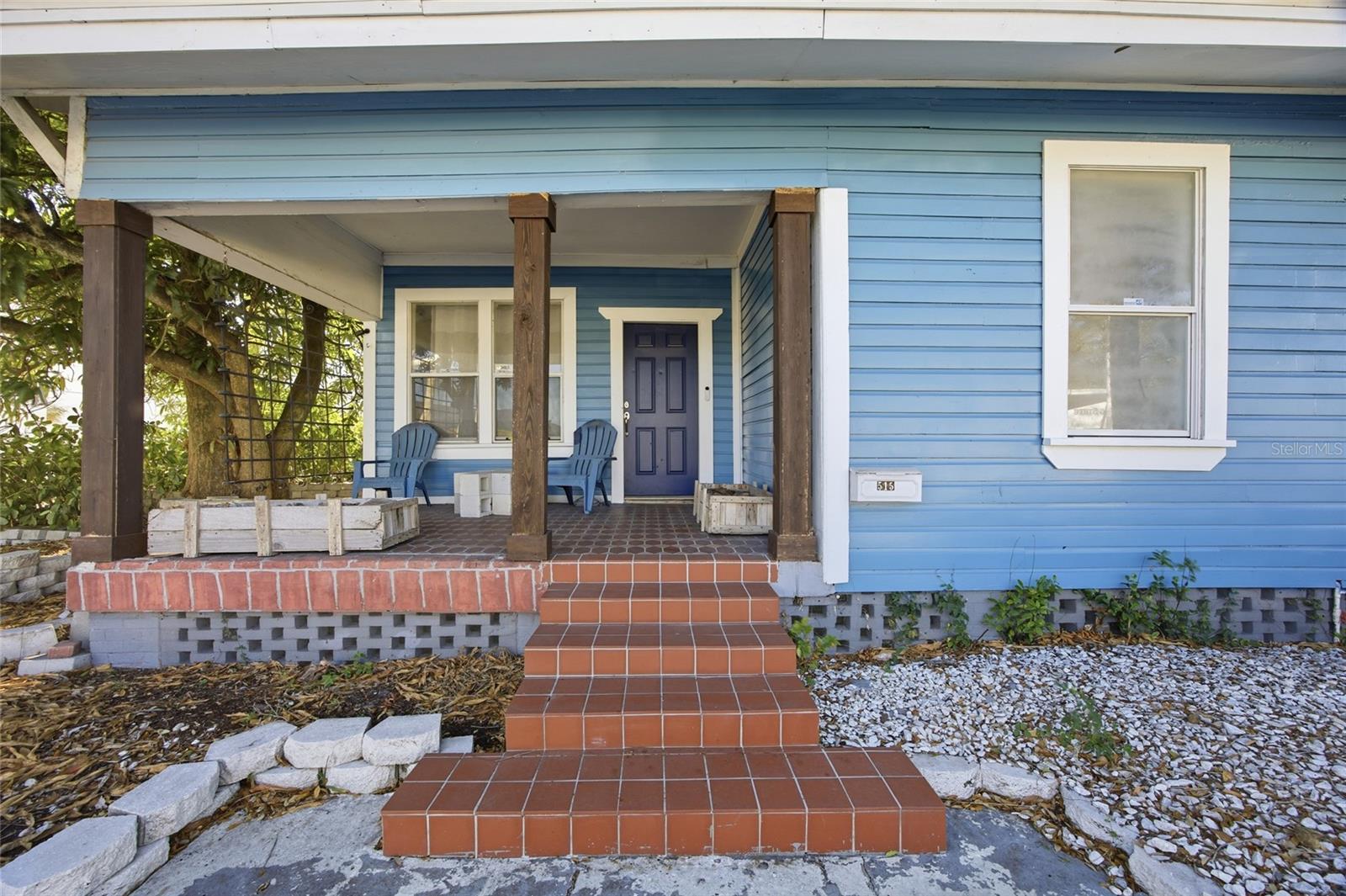 515 E FLORIBRASKA AVENUE