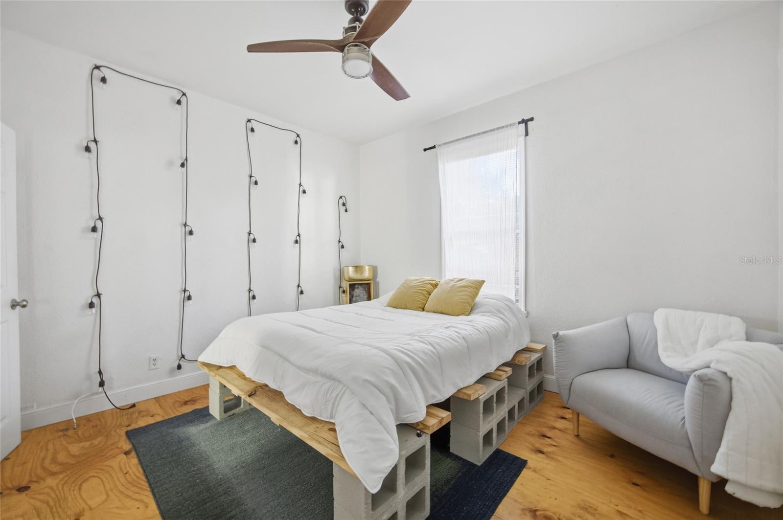 4RI | CENTRAL PARK BLKS 1 2 4 TO 12 13 14 AND 15 - Residential