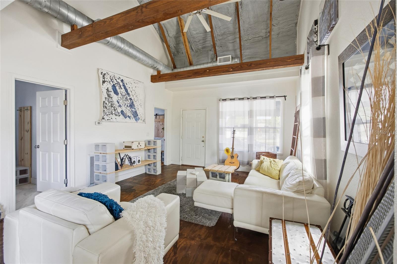 4RI | CENTRAL PARK BLKS 1 2 4 TO 12 13 14 AND 15 - Residential