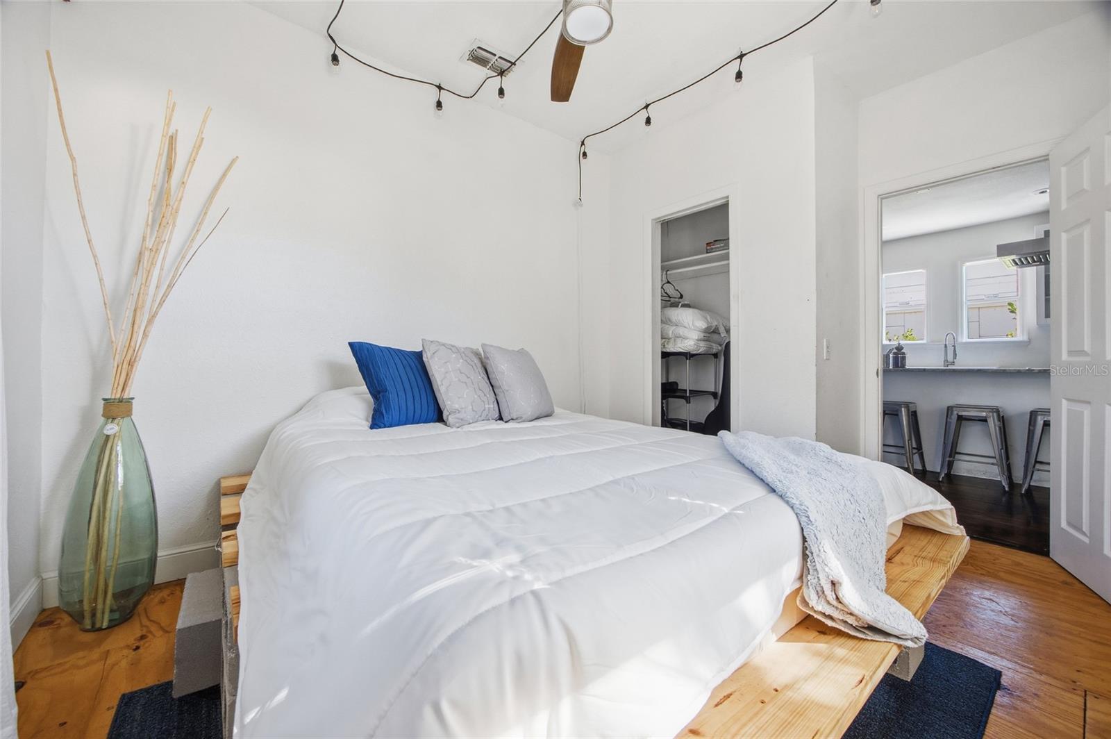 4RI | CENTRAL PARK BLKS 1 2 4 TO 12 13 14 AND 15 - Residential