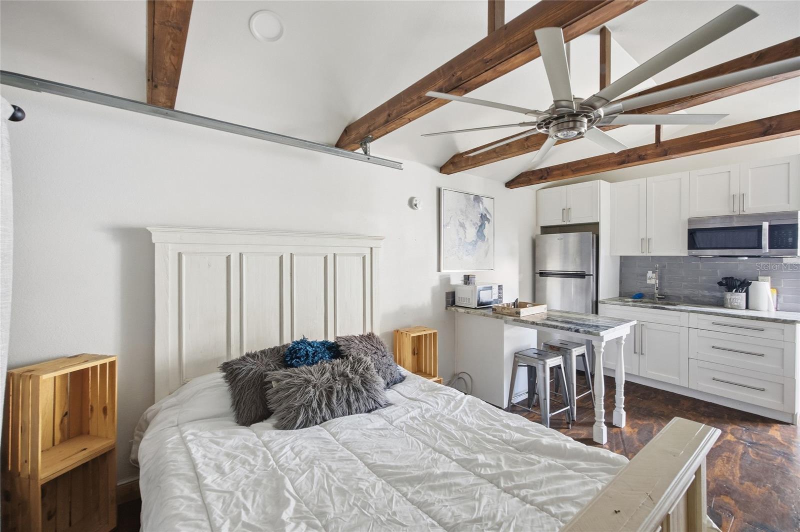 4RI | CENTRAL PARK BLKS 1 2 4 TO 12 13 14 AND 15 - Residential