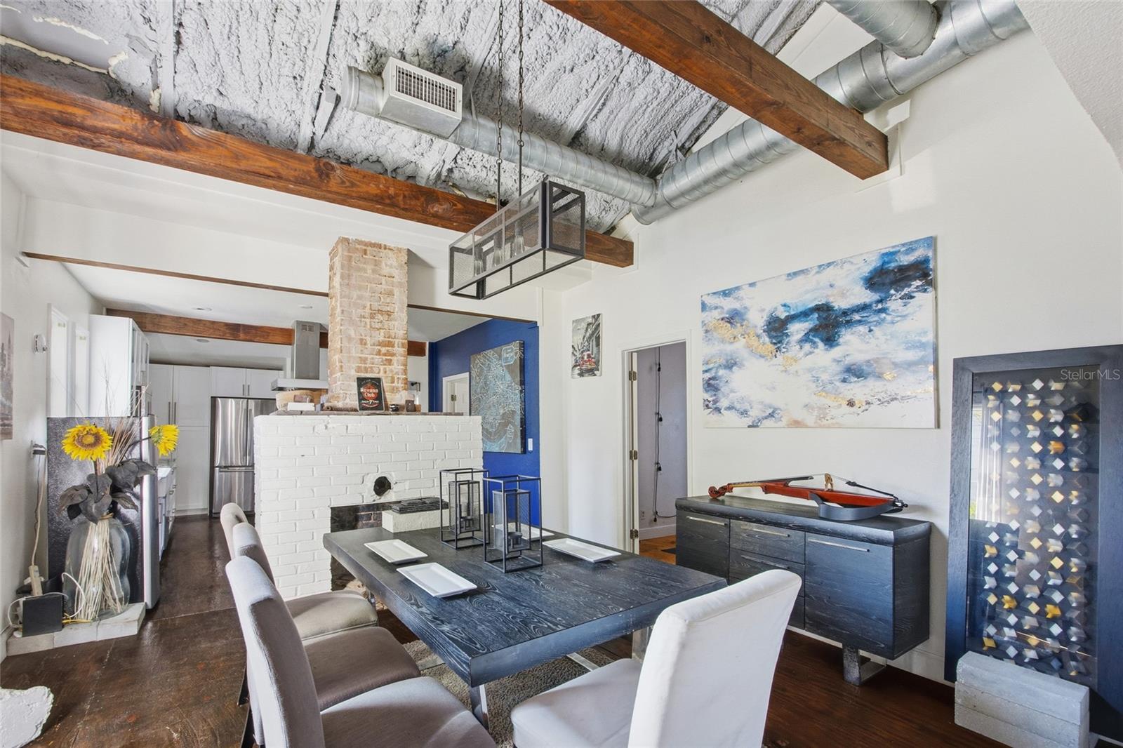 4RI | CENTRAL PARK BLKS 1 2 4 TO 12 13 14 AND 15 - Residential