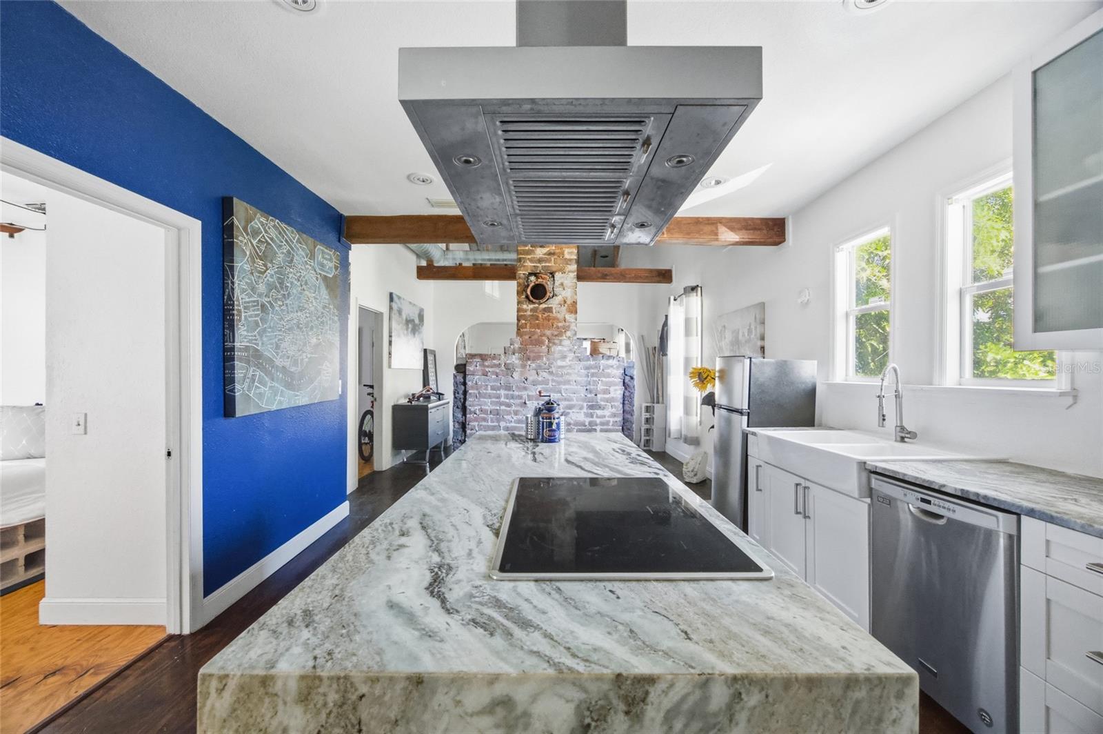 4RI | CENTRAL PARK BLKS 1 2 4 TO 12 13 14 AND 15 - Residential