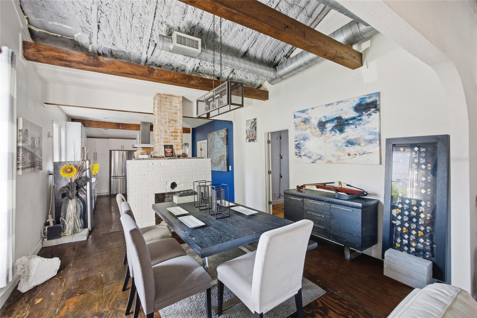 4RI | CENTRAL PARK BLKS 1 2 4 TO 12 13 14 AND 15 - Residential