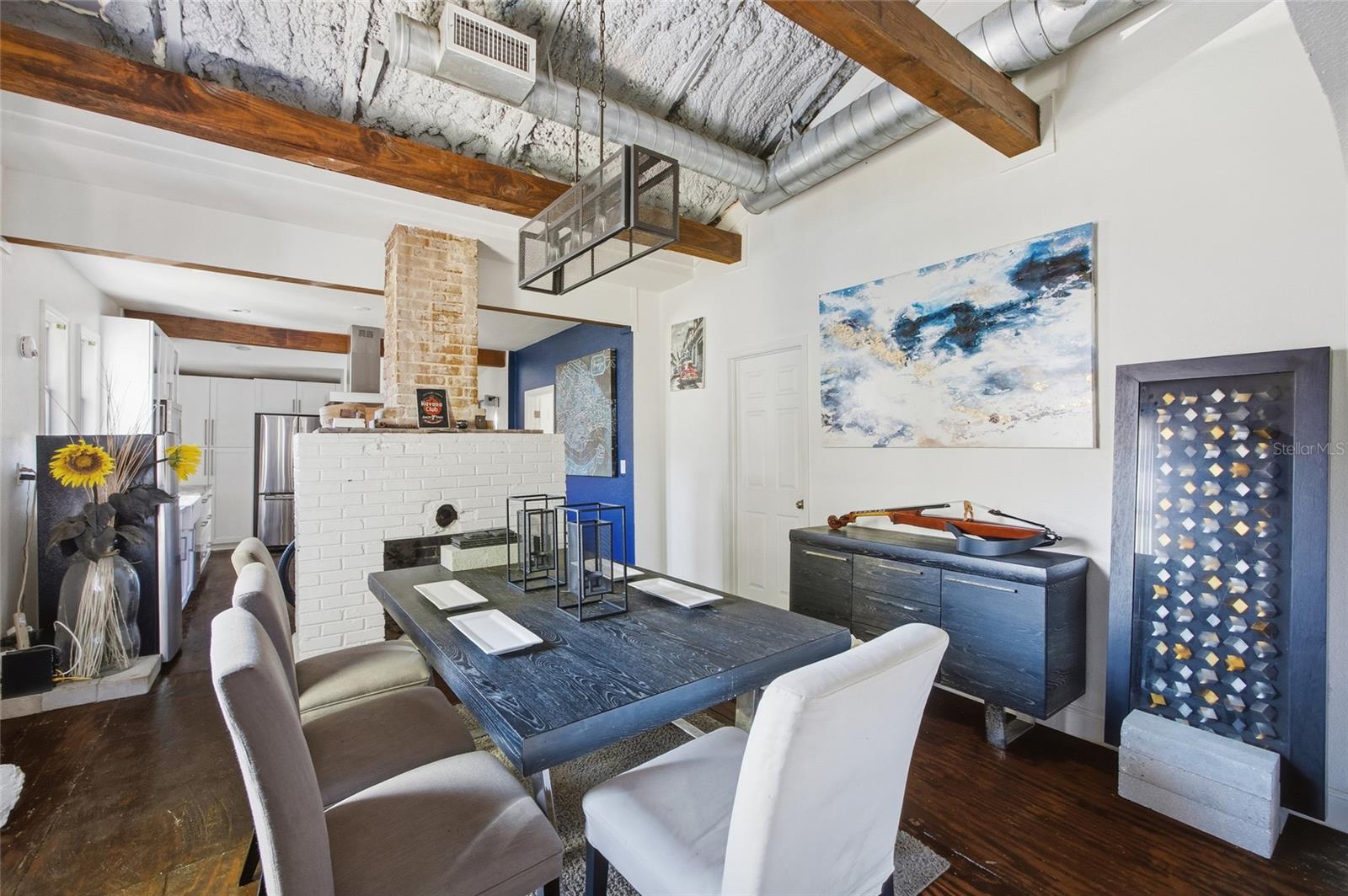 4RI | CENTRAL PARK BLKS 1 2 4 TO 12 13 14 AND 15 - Residential