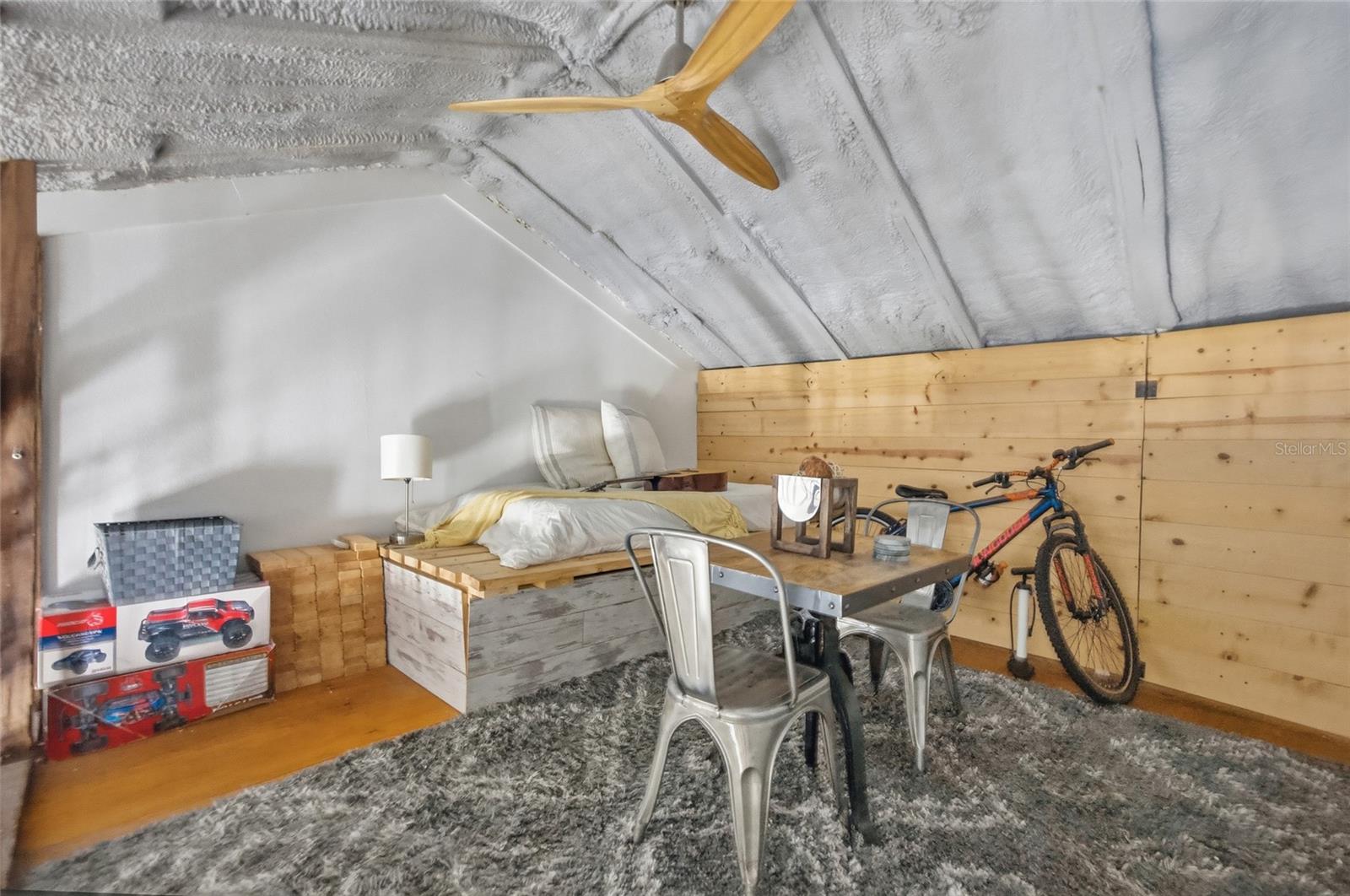 4RI | CENTRAL PARK BLKS 1 2 4 TO 12 13 14 AND 15 - Residential