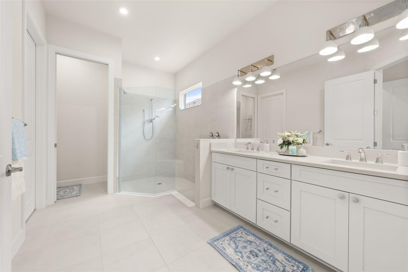 AZARIO ESPLANADE PH II SUBPH A, B & P - Residential