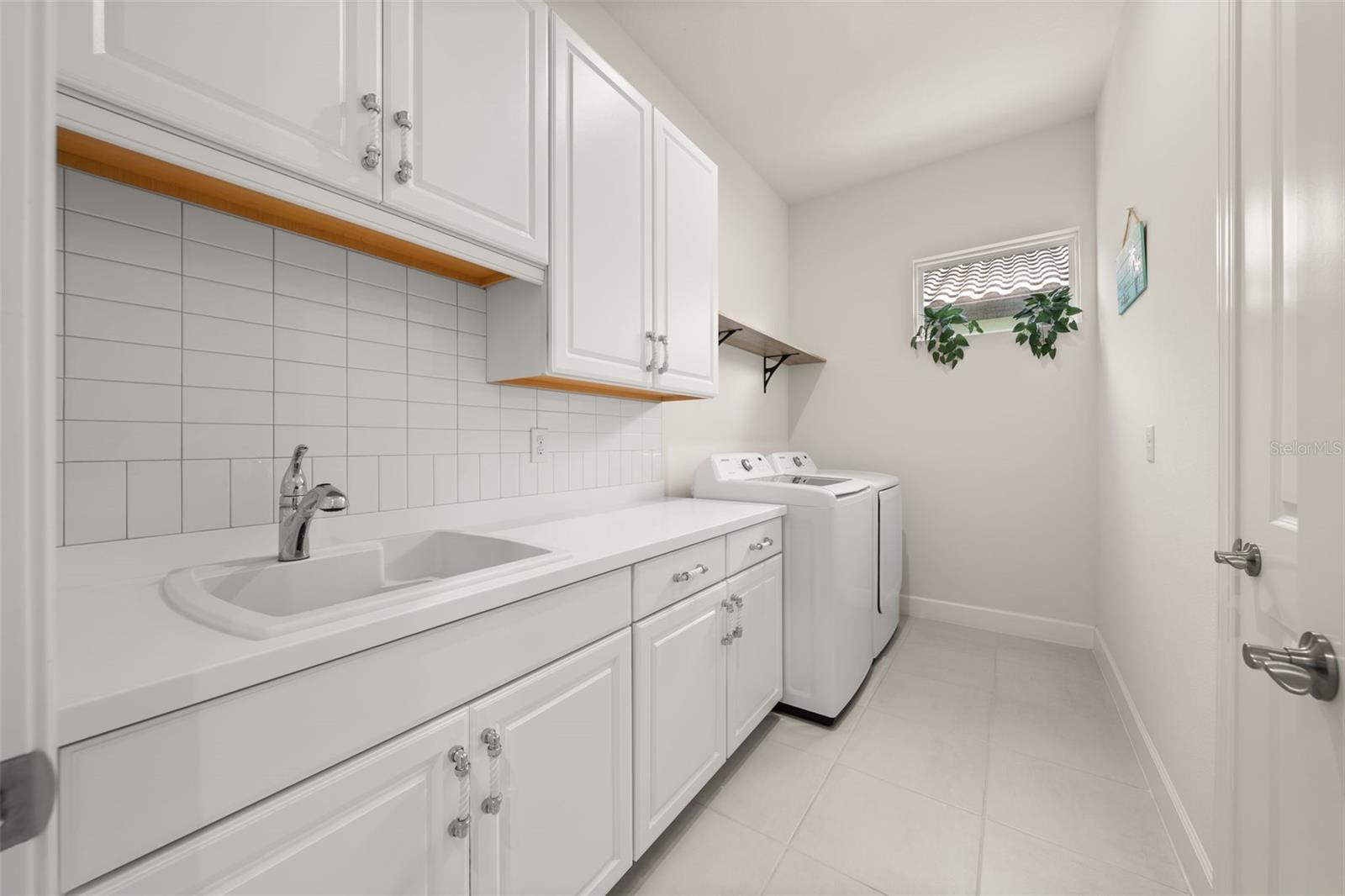 AZARIO ESPLANADE PH II SUBPH A, B & P - Residential