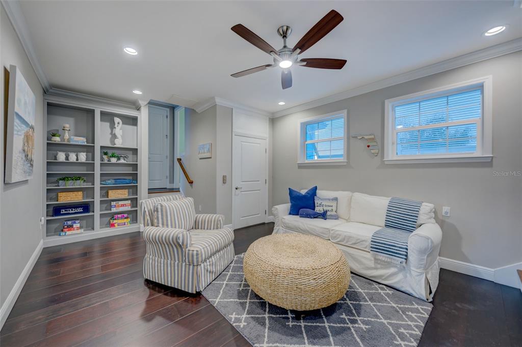 BELLEVUE ESTATES 7TH ADD - Residential