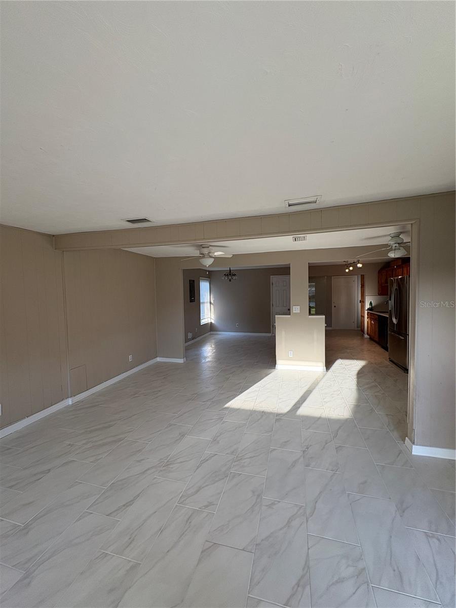 CRESTLINE - Residential Lease