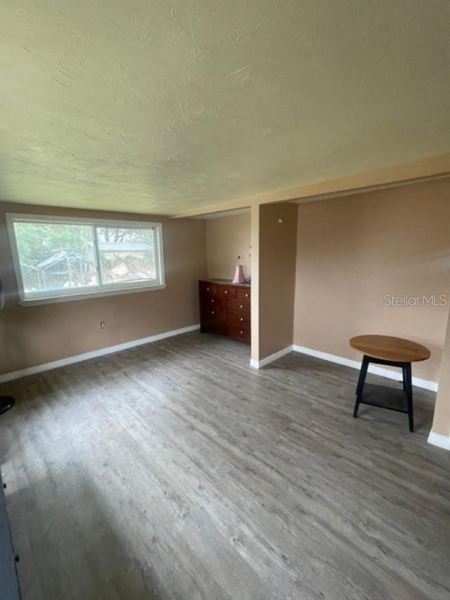 CRESTLINE - Residential Lease