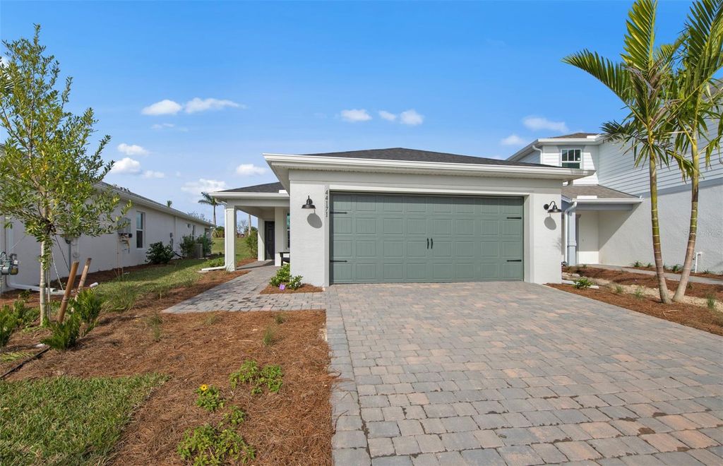 Photo of 814 Balleby Trail, Bradenton, FL 34212 (MLS # TB8459449)