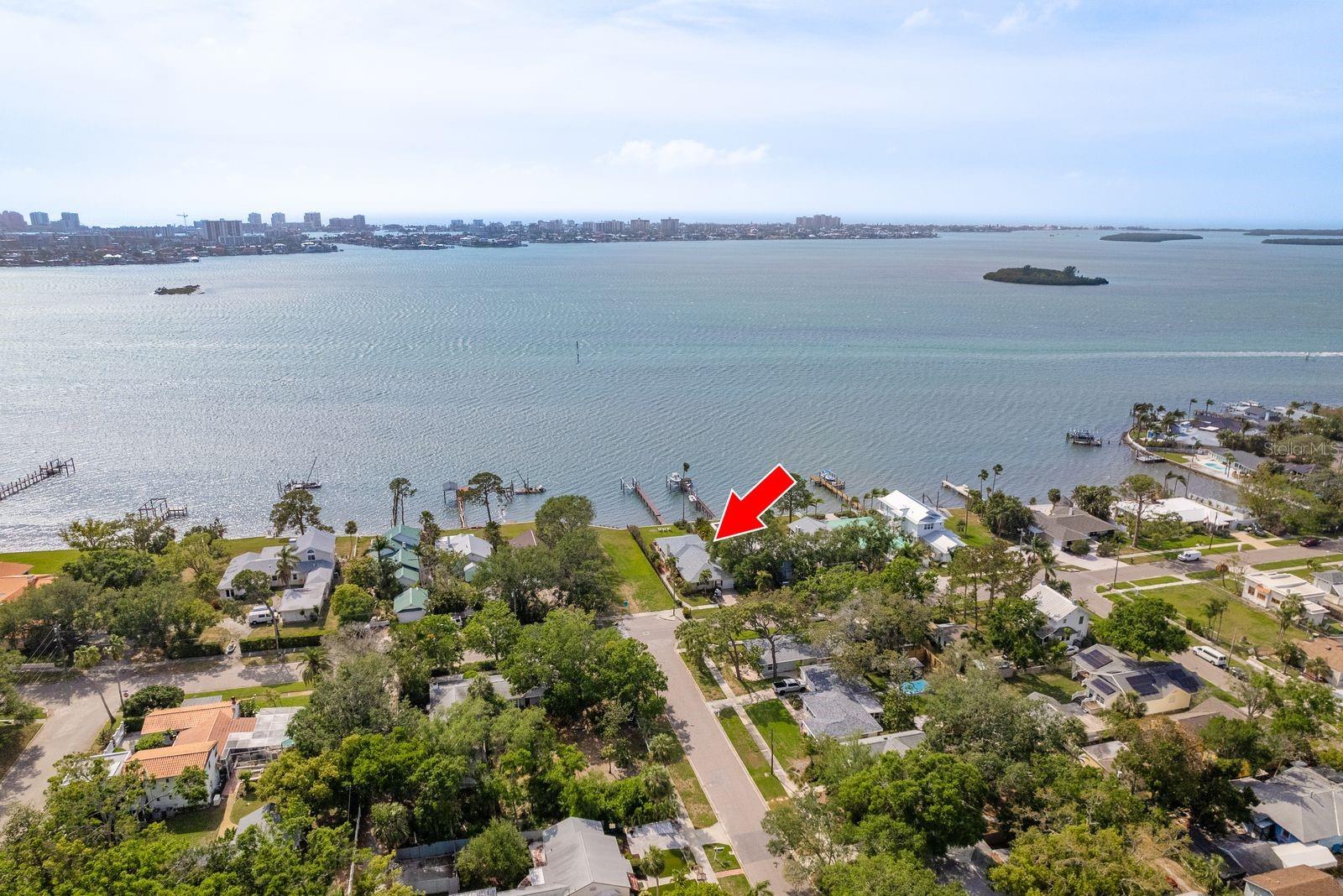 1748 SUNSET DRIVE